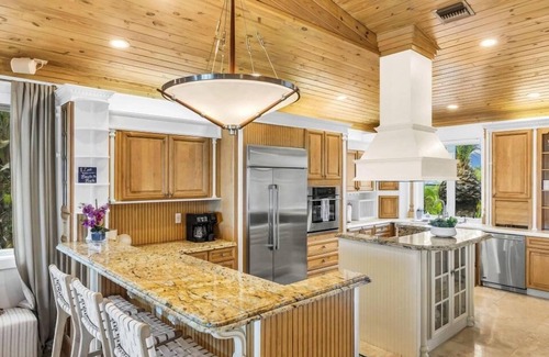 Layton House | Turtle Crawl- MAGNIFICANT OCEANFRONT ESTATE HOME