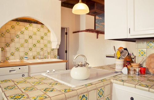Cave Creek House | Turtle House *One-of-a-kind* 3 bedroom/3 bathroom *Rare Fine*
