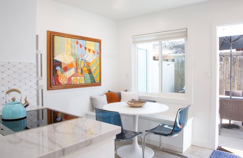 Del Mar House | Turtle Retreat - Easy 2 minute walk to the Ocean!