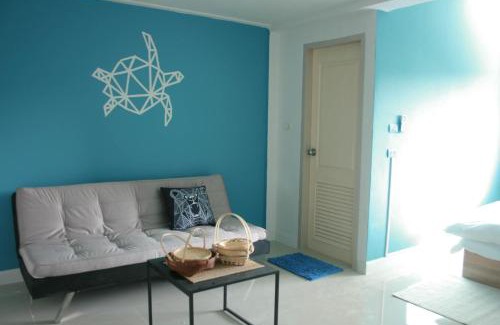 Si Sunthon Bed & Breakfast | Turtle Rooms