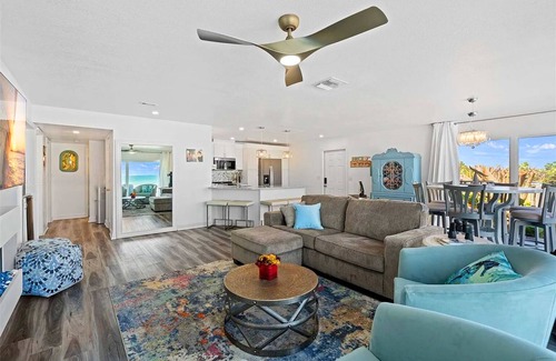 Melbourne Beach Apartment | TURTLE'S EGGS BEACH FRONT UNIT#1