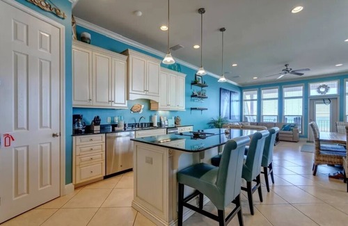 Navarre Beach House | Turtle's Nest-Gulf Front Home w/Gorgeous Furnishings. Sleeps 10