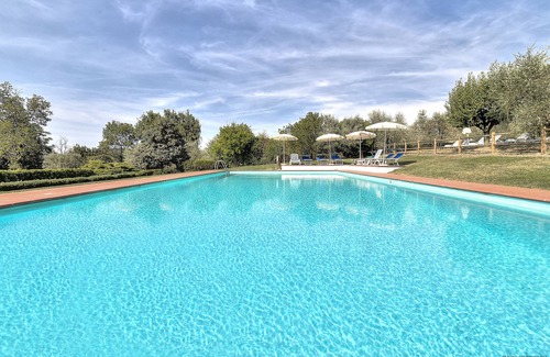 Montespertoli Apartment | Tuscan Apart for 4/5 persons, WIFI, AIR-CO, SW-POOL, all comforts in the country