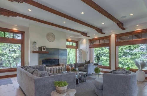 Southeast Kelowna House | Tuscan Craftsman on Vineyard Estate, close to hiking, vineyards
