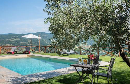 Pontassieve Apartment | Tuscan farmhouse with spectacular views