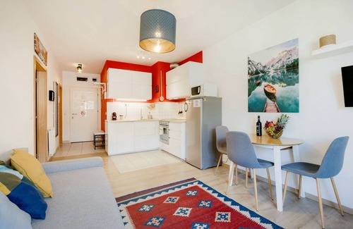 Ferencvaros Apartment | Tuscany Garden Budapest - Balcony and FREE Garage