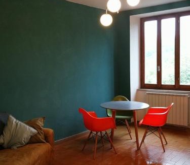 Pontremoli Apartment | Tuscany, Pontremoli, Italy Swallows Court Lovely home sleeps 2 to 4 people