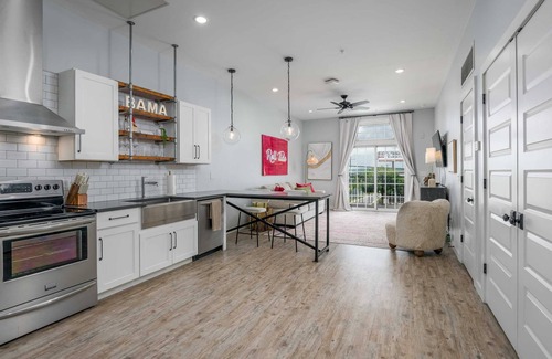 Tuscaloosa Condo | Tusk’n Escape- Walk Downtown- 2BR 2BA