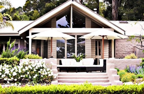 Merricks North House | Tussie Mussie Vineyard Retreat Lodge - 3 Bedrooms
