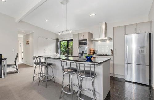 Tutukaka House | Tutukaka Treat - Wellingtons Bay Holiday Home