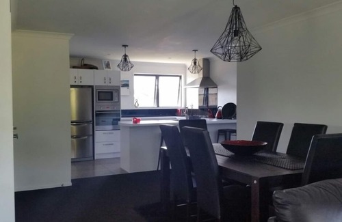 Ruakaka House | Tuturu View .