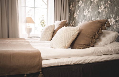 Skurup Bed & Breakfast | Två Systrar B&B