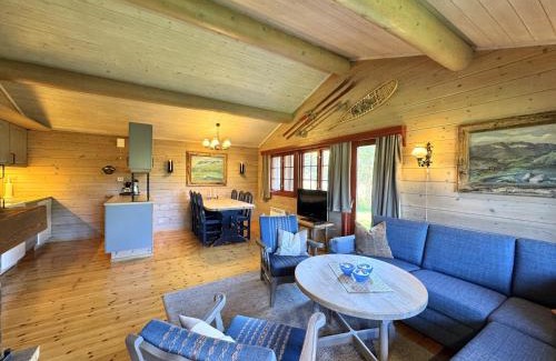 Geilo House | Tvilsombu, cosy cabin close to ski slopes