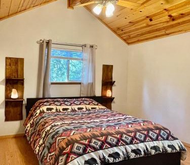 Twain Harte House | Twain Harte Cabin in Town & Lake access