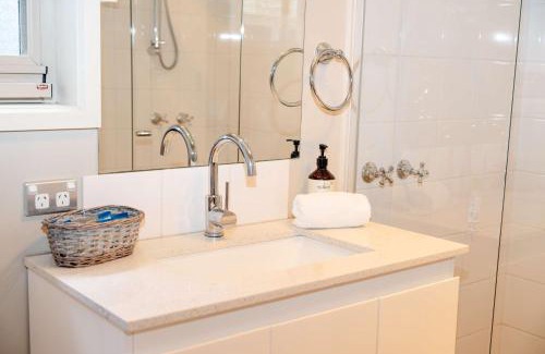Port Campbell Villa | Twelve Apostles Beach House-STUDIO