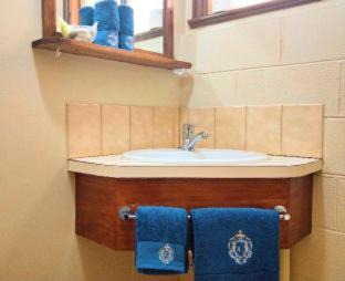 Princetown Hotel | Twelve Apostles Motel & Country Retreat