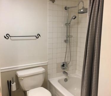 Fairview Apartment | Twelve Oaks By Marquee Vancouver