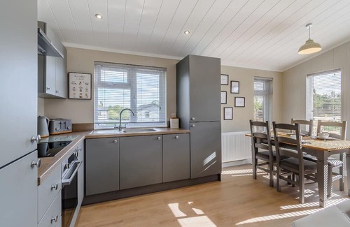 Raywell Ski Chalet | Twilight Spa (Pet Garden)