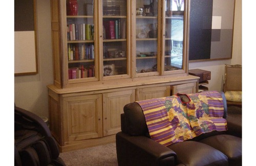 Turners House | Twin bedroom Suite with private bath