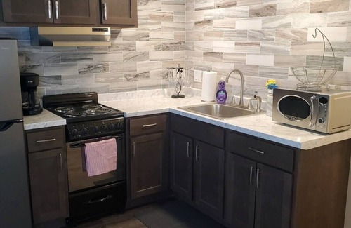 Syracuse Apartment | Twin Oaks Extended Stay Studio - 2817 Apt 7