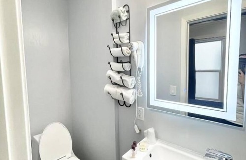 Duboce Triangle Hotel | Twin Peaks Hotel