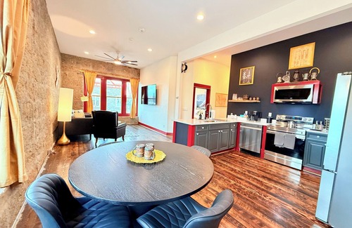 Enterprise Condo | Twin Peaks is part of the Litch Hotel: fully equipped,Luxury vacation rental condos