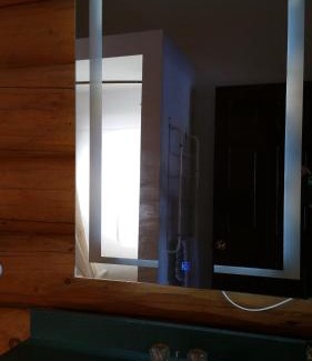 Valemount Hotel | Twin Peaks Resort