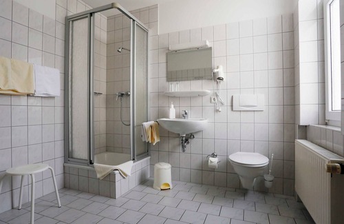 Oberhof Apartment | Twin Room - approx. 20 m² - Ferien Appartements am Park
