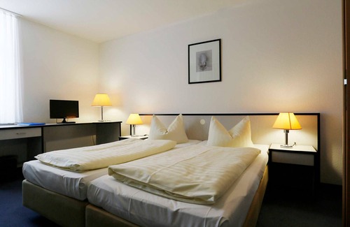 Oberhof Apartment | Twin Room - approx. 20 m² - Ferien Appartements am Park