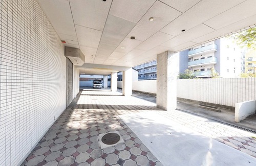 Mikuni House | Twin Room Includes admission ticket to Shinshu On /Toyonaka Ōsaka