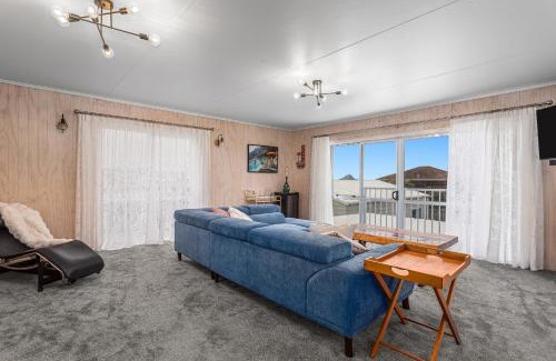 Ohope House | Twin Tide Retreat - Ohope Beach Holiday Home