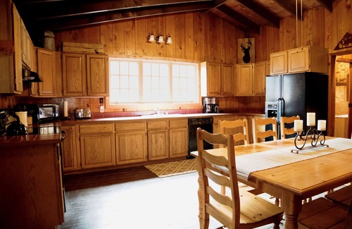 Beaver Cabin | Two Beautiful Log Cabins alongside the Sol Duc River!
