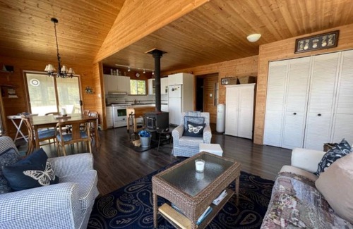 Kenora Cottage | Two beautiful private cottages on Coney Island, Kenora, Lake of the Woods