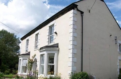 Newcastle-upon-Tyne Apartment | Two Bed Apartment-Private Bathroom-Field House