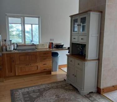 Killybegs House | Two bed bungalow with sunroom and stunning views