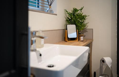 Castle Donington Apartment | Two Bed House in Castle Donington