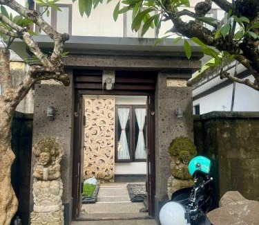 By Pass Ngurah Rai Villa | Two Bed Room Villa with Pool