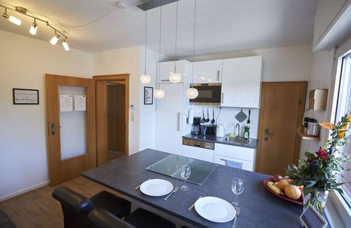 Muehlheim am Main Apartment | Two Bedroom Apartment with big Kitchen close to Frankfurt