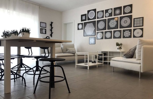 Zastrazisce Apartment | Two bedroom apartment with terrace Cove Milna (Zastražišće), Hvar (A-17417-a)