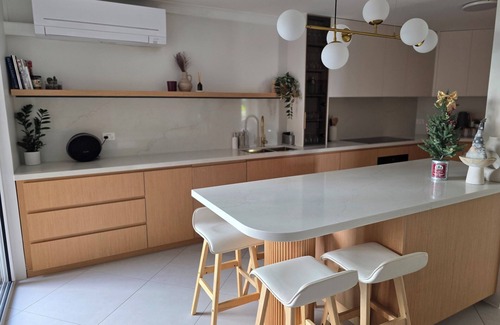 Broadbeach Apartment | Two-Bedroom Apartment with Private Sauna on the Balcony/500m to the Beach