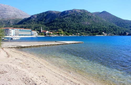 Slano Apartment | Two bedroom apartment near beach Slano, Dubrovnik (A-8737-b)