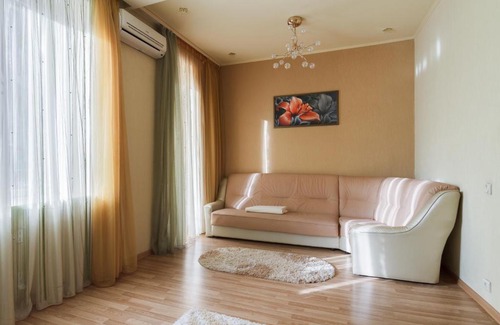 Petrovskoye Apartment | Two-bedroom Apartment on Pushkinskaia 54