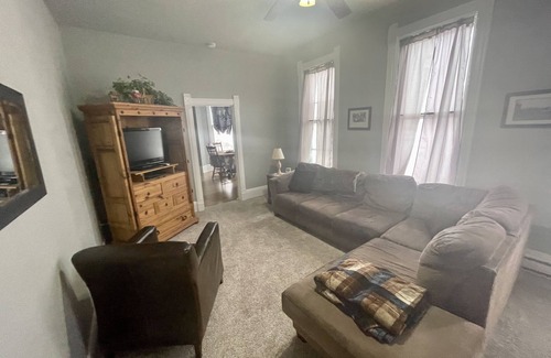 Elizabeth Apartment | Two Bedroom Apartment- Close to Chestnut Mountain!