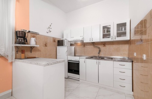 Cancini Apartment | Two bedroom apartment with terrace Cancini, Poreč (A-24335-a)