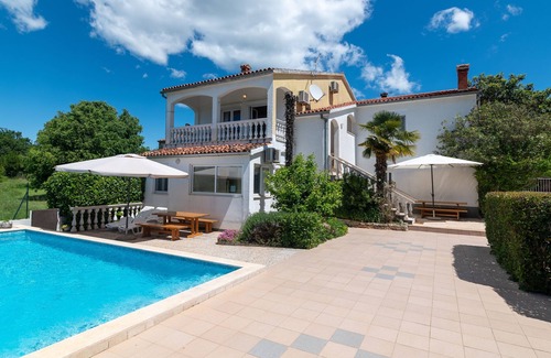 Cancini Apartment | Two bedroom apartment with terrace Cancini, Poreč (A-24335-a)