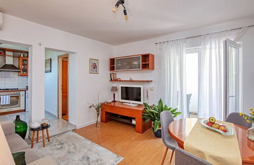 Tijesno Apartment | Two bedroom apartment with terrace Tisno, Murter (A-815-c)