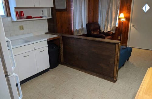 Cadiz Cabin | Two Bedroom Cabin adjacent to Lake Barkley State Park