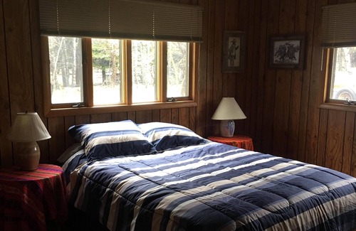 Saddlestring Cabin | Two bedroom cabin on ten acres