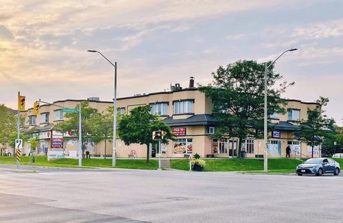 Markham Apartment | Two Bedroom Condo Near Miliken District Park!