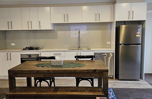 Campbell House | Two-bedroom duplex in central Canberra
